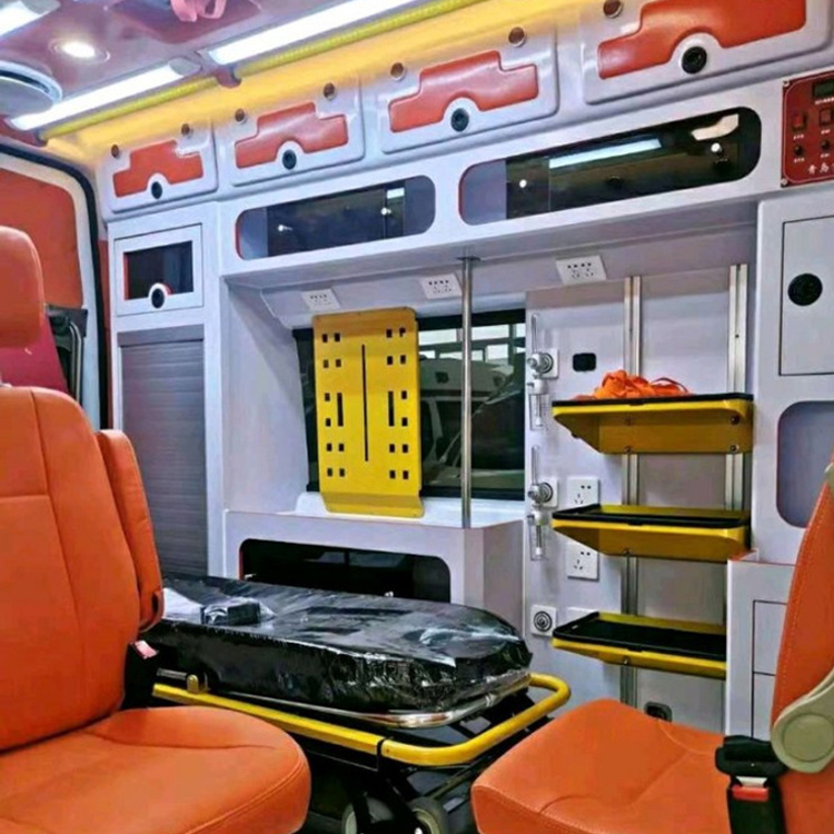 句容长途救护车护送病人租赁价格